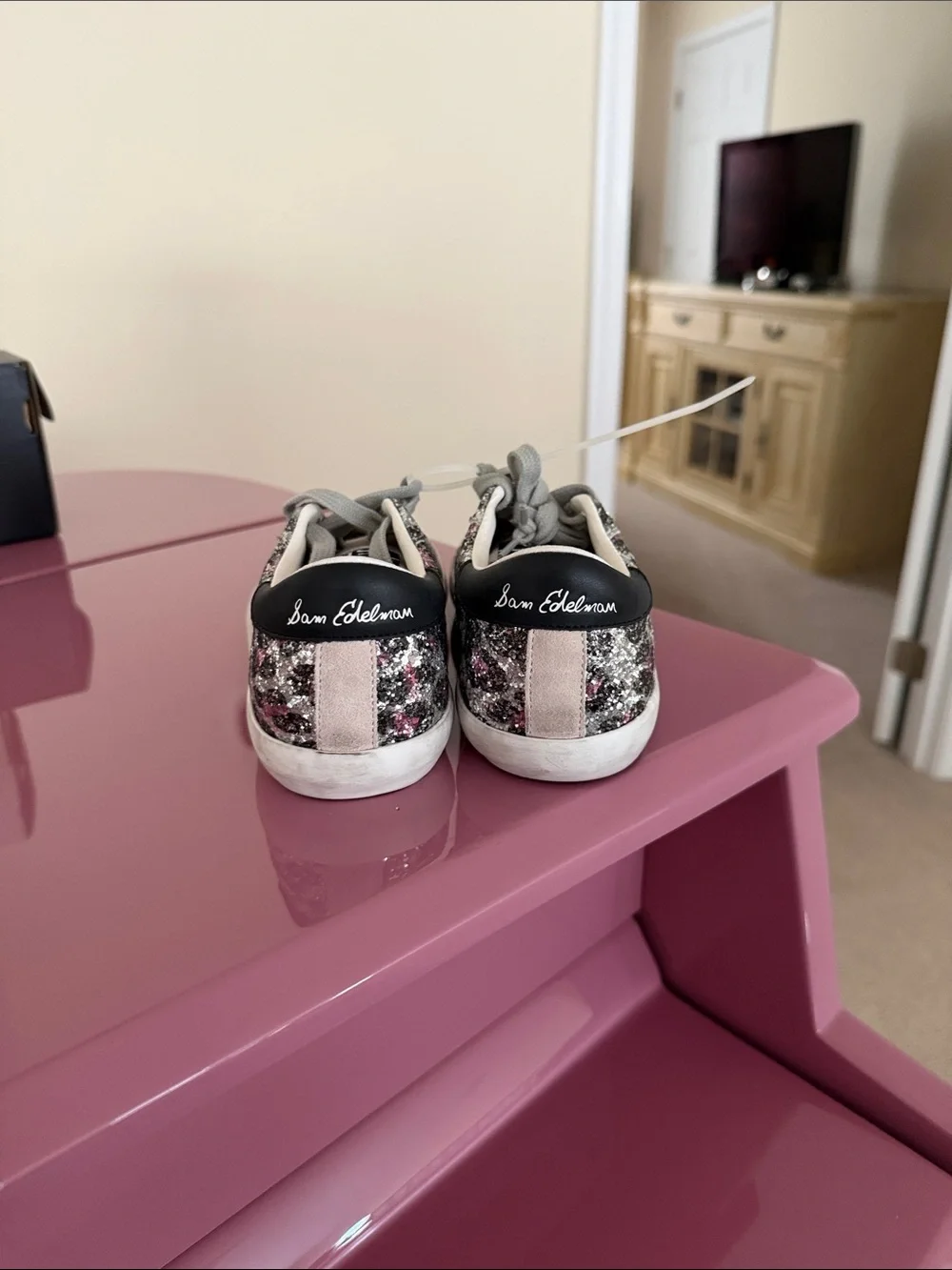Sparkle Low-Top Kids Sneakers in Silver and Pink